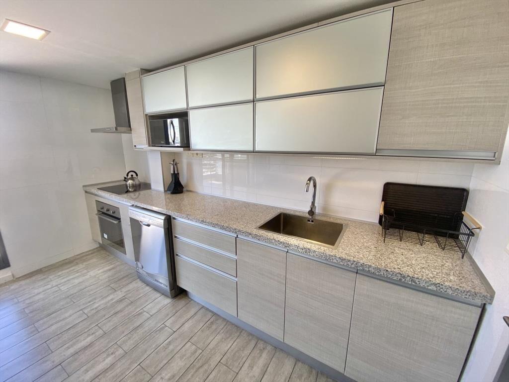 APARTAMENTO EN ALQUILER TEMPORAL 3 DORMITORIOS 3 BAÑOS EN