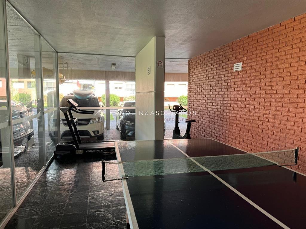 Apartamento en venta 2 dormitorios y medio, Playa