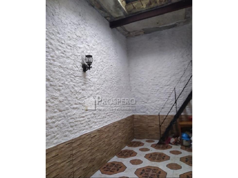AL840 venta casa 4 dorm Jacinto Vera C/renta, Azotea Transit