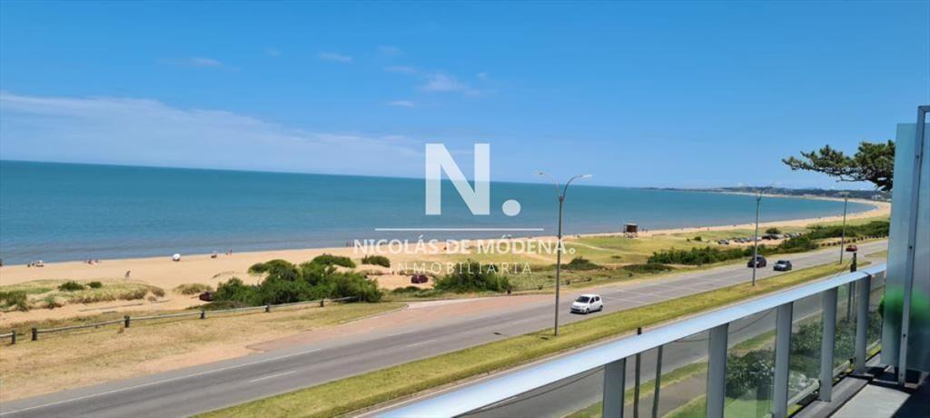 Apartamento de Venta de 2 dormitorio en Edificio