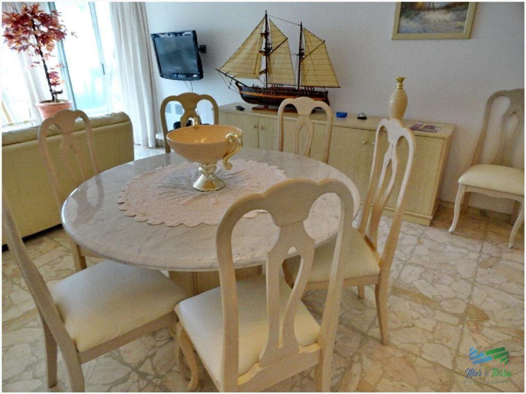 Apartamento súper amplio y cómodo , con vista,