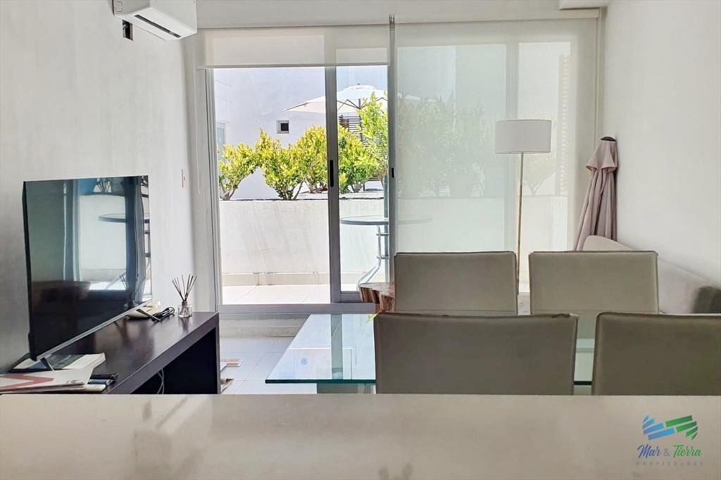 En venta apartamento 1 dormitorio con piscina en