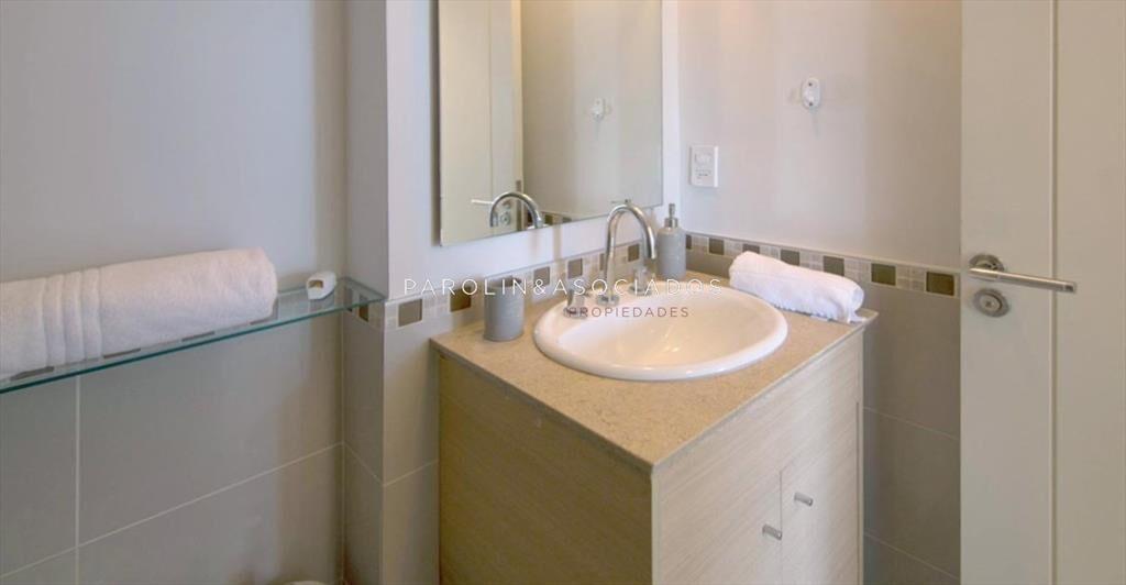 Lindo apartamento en venta de 2 dormitorios en Ocean Drive,