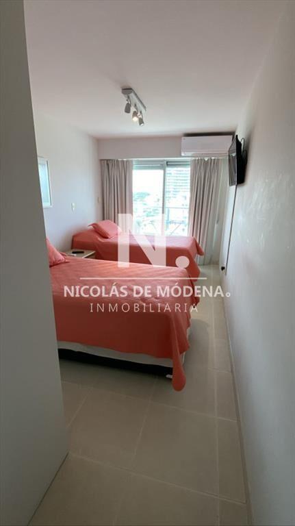 Apartamento en alquiler temporario Playa Mansa 2 dormitorio