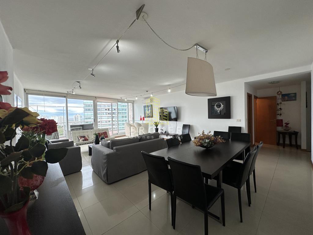 Venta y alquiller de espectacular penthouse con a