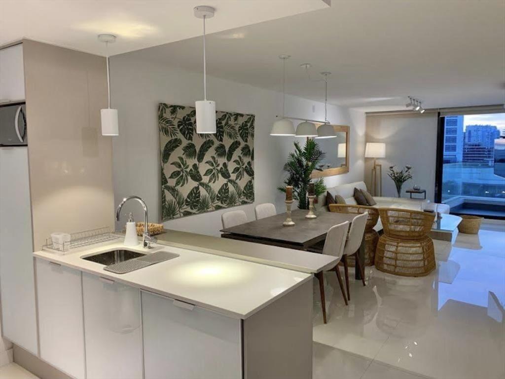 VENTA DE APARTAMENTO DE 2 DORMITORIOS EN EDIFICIO ARTOWER P