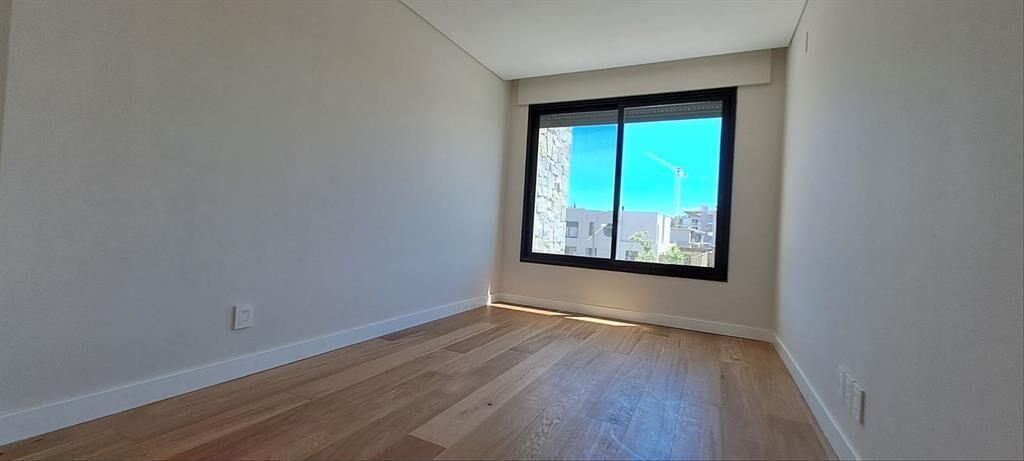 VENTA CASA ESTRENAR BARRIO PARQUE II 4 DORMITORIOS EN SUITE