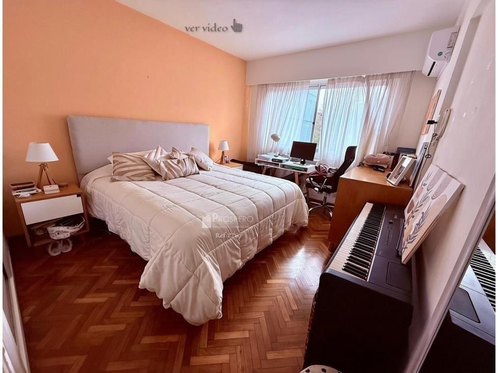 2267/3 venta apto 2 dorm Malvin c/balcon fte a la Rambla