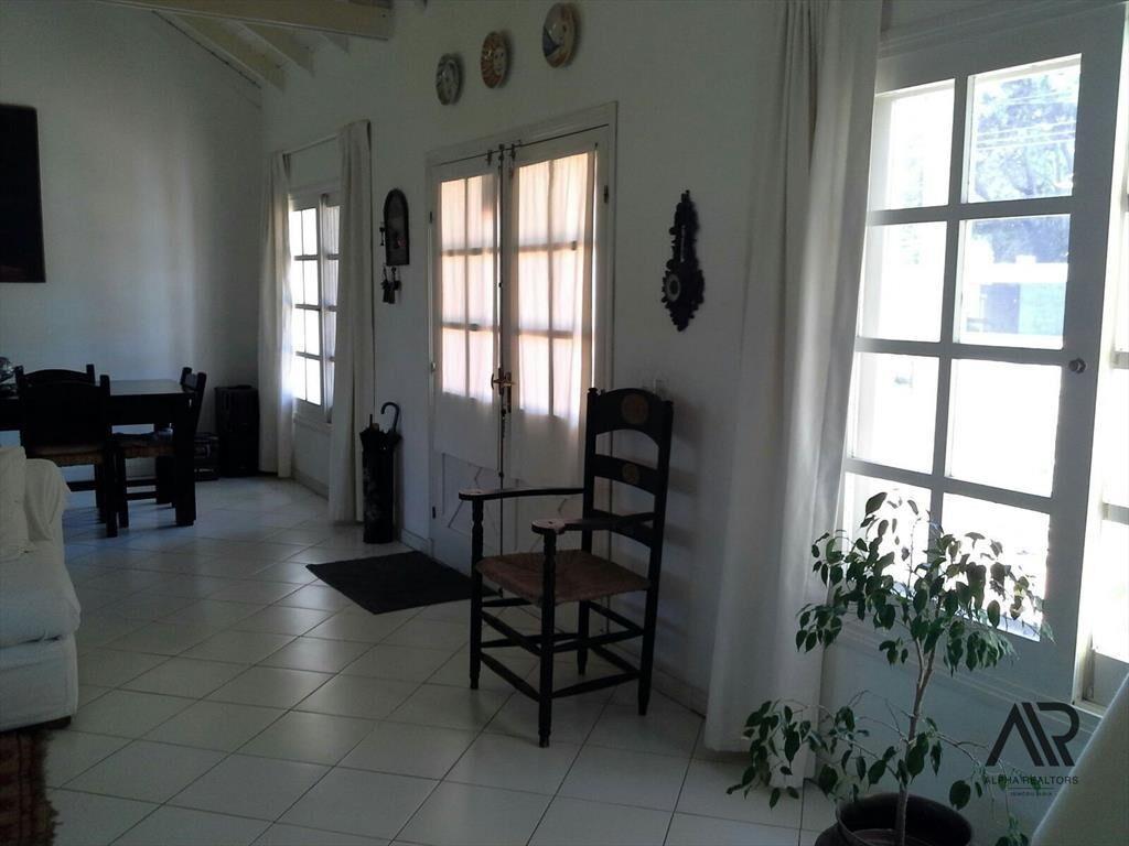 Hermosa Casa De 3 Dormitorios Más Dependencia En Alquile...
