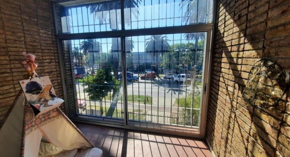 Venta casa 5 dorm en Atahualpa, Bv. Artigas y Ramón Márquez