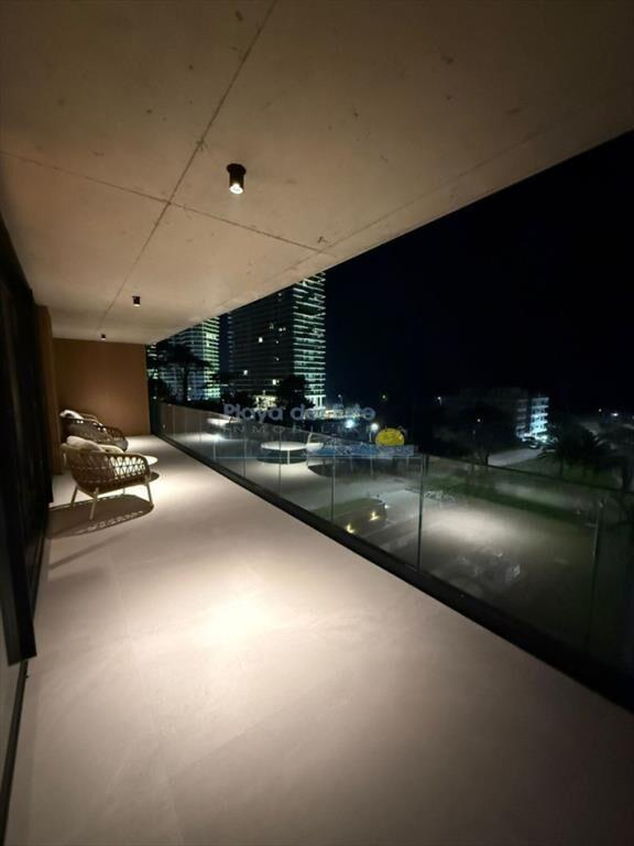 Apartamento en Venta de 3 dormitorios en Punta ,