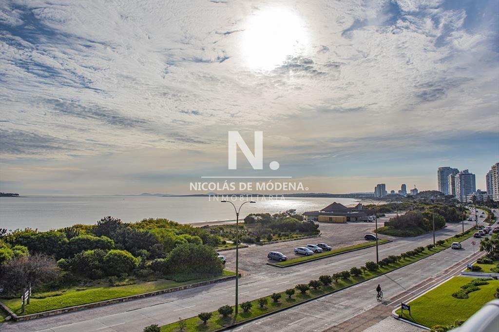 Espectacular departamento en venta en Torre de 3