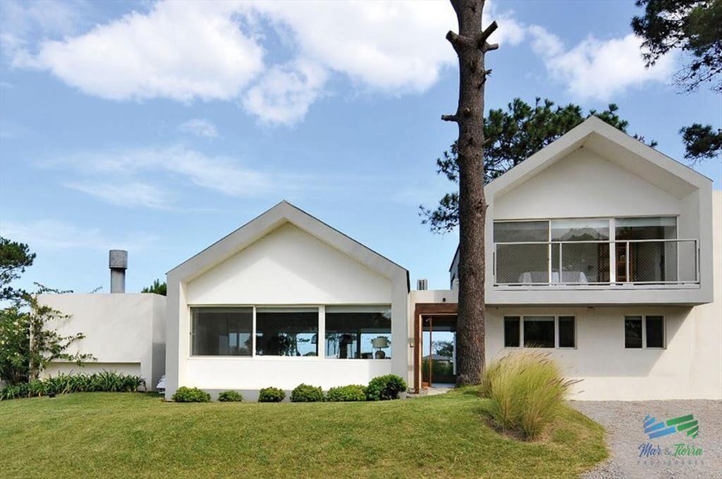 casa en venta Exclusiva Residencia de Arquitectura Moderna