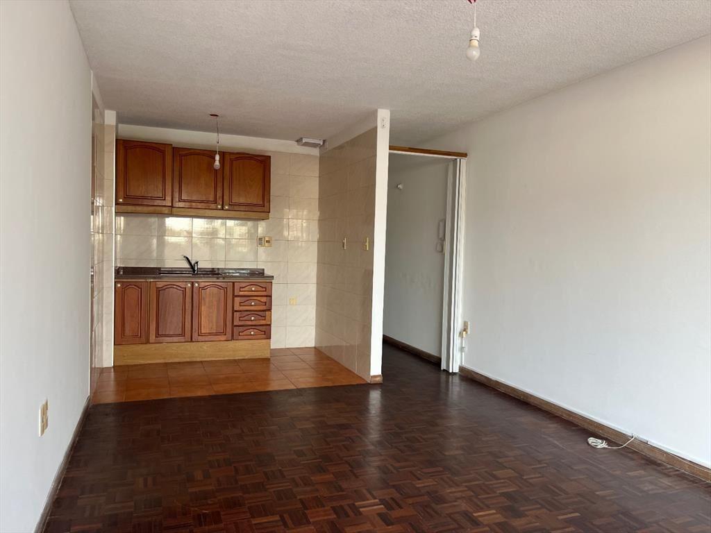 Apartamento En Alquiler En Pocitos Monoambiente con pati...