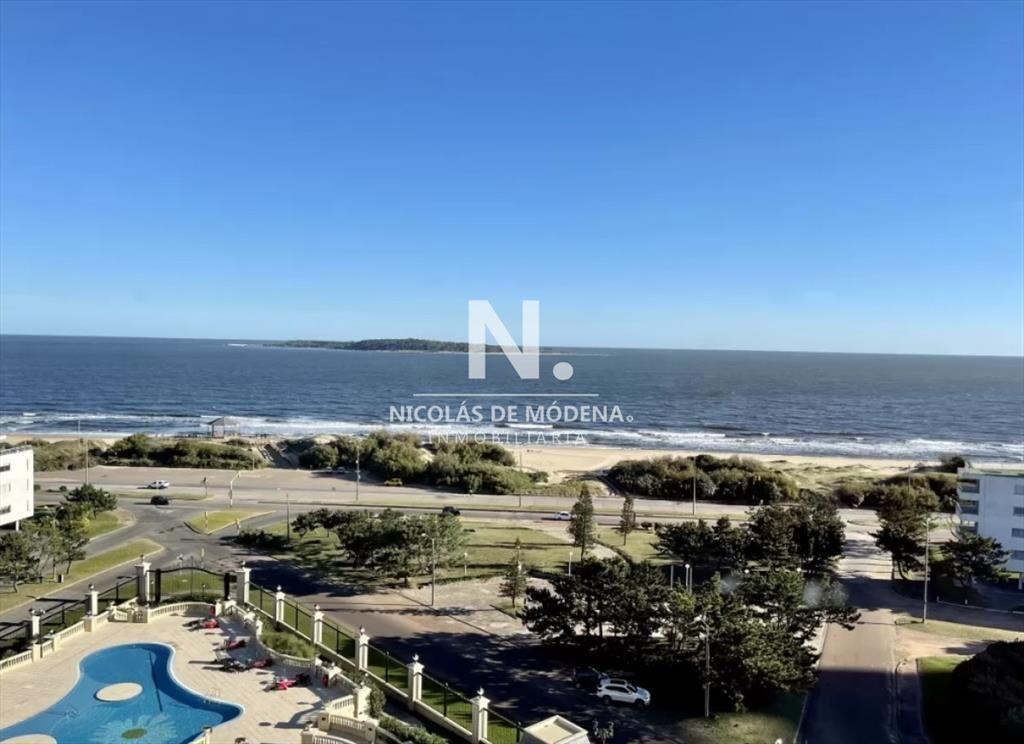 Depatyamento en venta en torre de categoría de