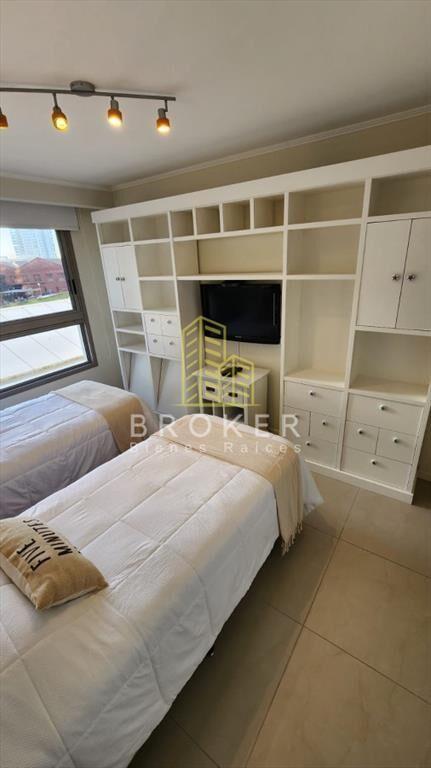 Venta Apartamento 3 dormitorios Vista al Mar en