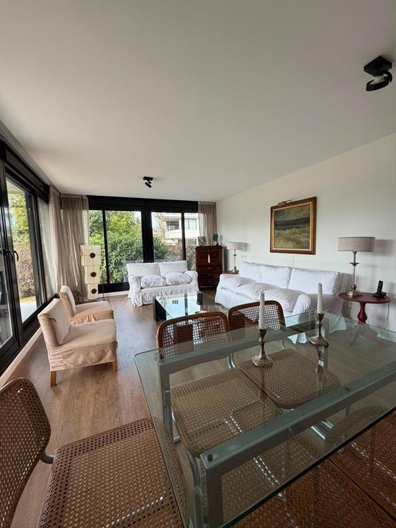Venta apto 2 dorm. con garage Jardines de Carrasco