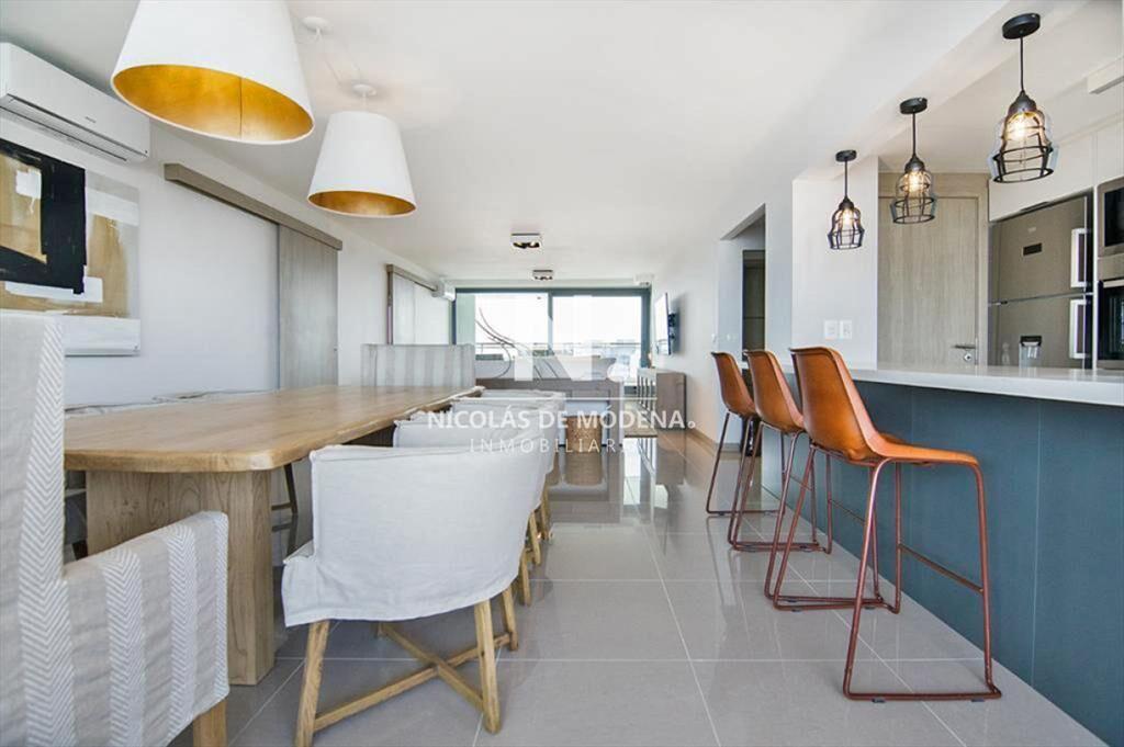 Venta Apartamento en Punta del Este Torre Onix  -