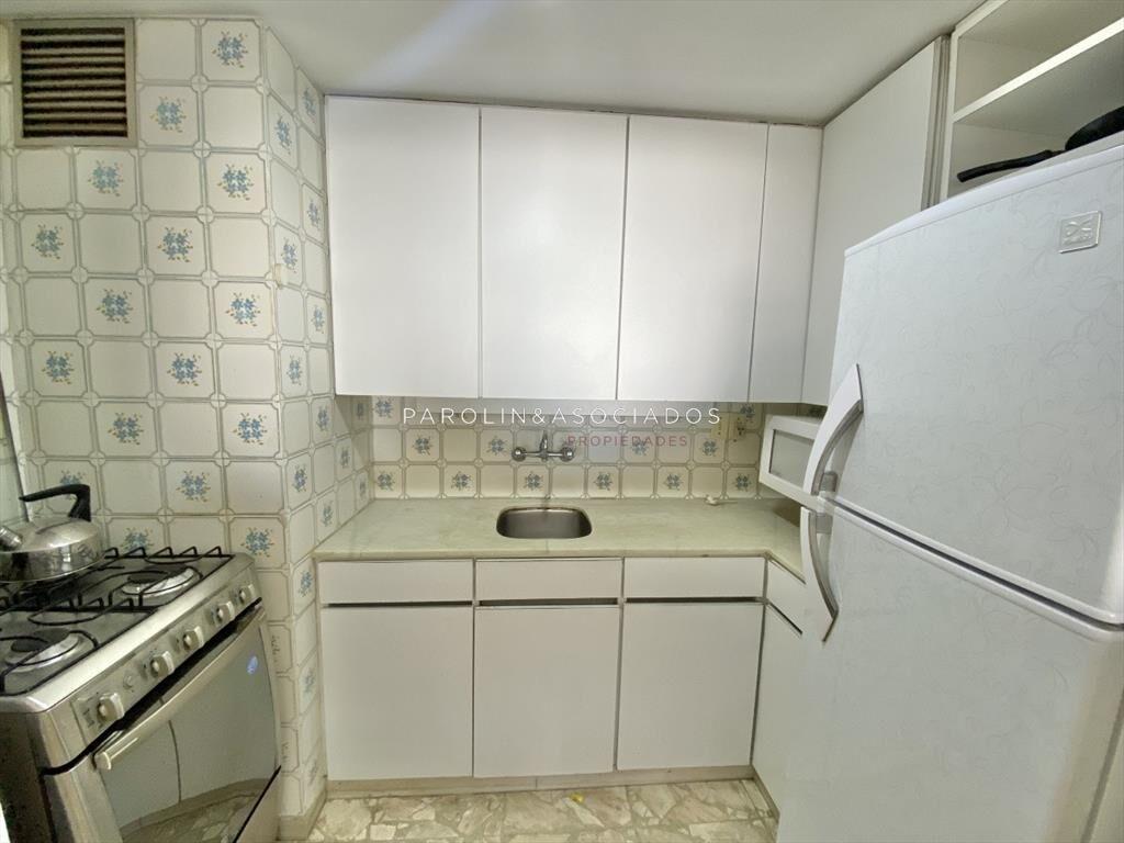 VENTA DE APARTAMENTO DE 1 DORMITORIO Y MEDIO EN