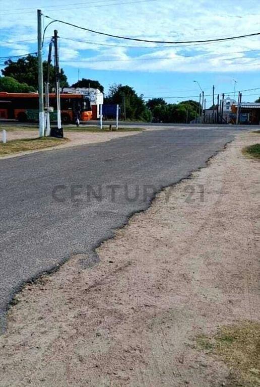 Alquiler/Local Comercial a Estrenar/Excelente Ubicación/...