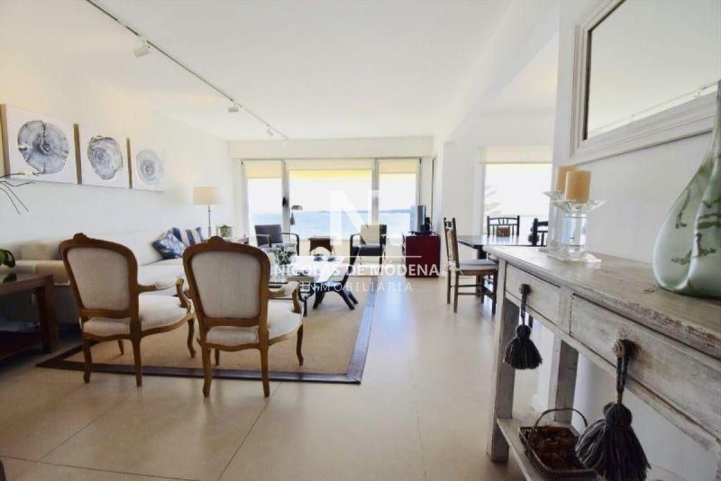 Hermoso departamento en venta 4 dormitorios, del