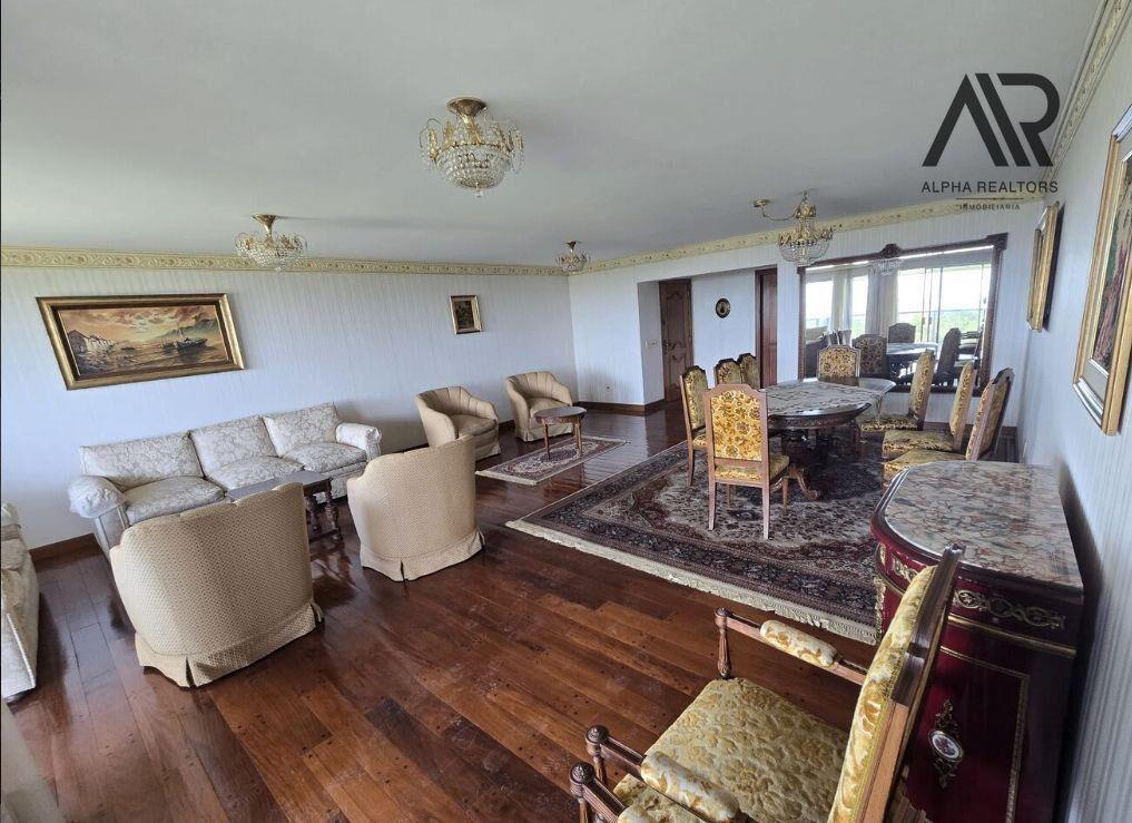 Venta Apartamento 3 Dormitorios Frente al Club de Golf e...