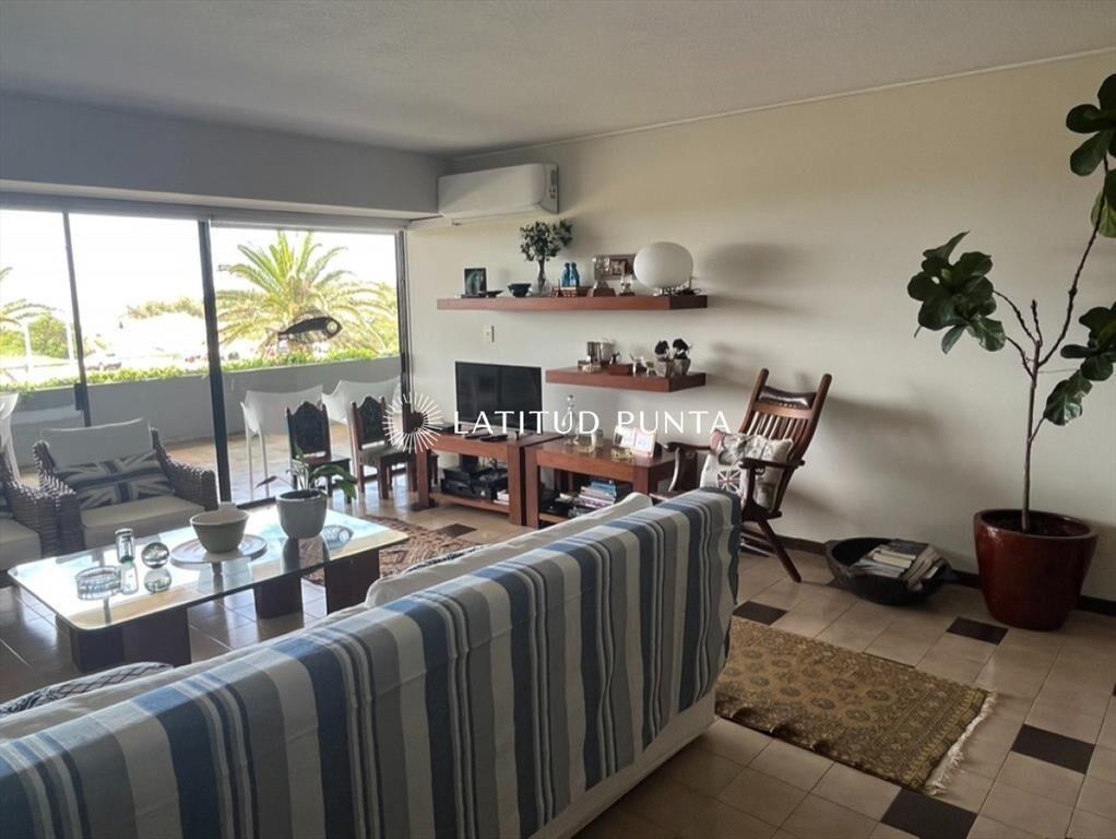 ALQUILER APARTAMENTO BRAVA PRIMER LINEA