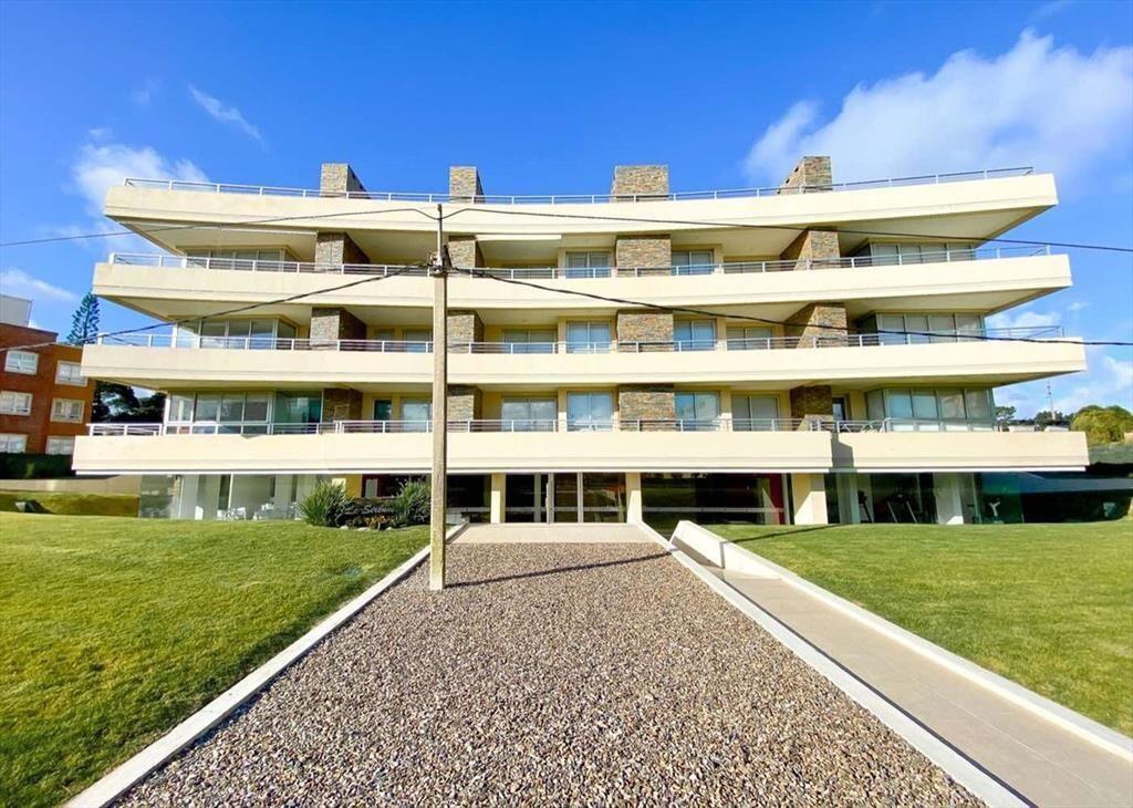 Apartamento en venta Mansa 1 dorm con parrillero