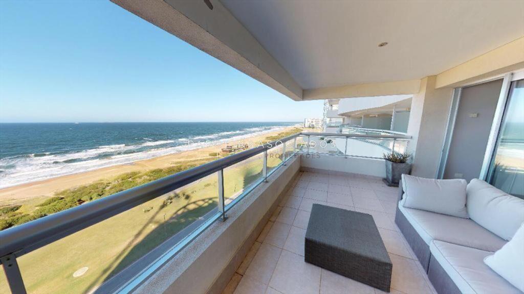 Excelente apartamento en venta en Torre Lobos,