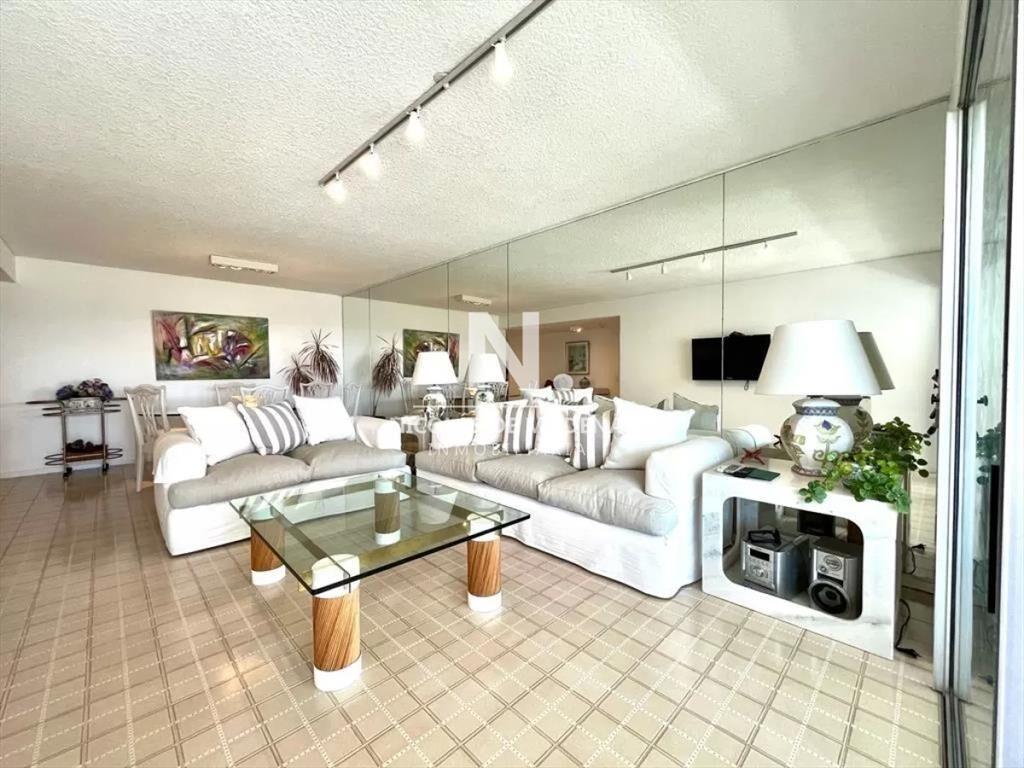 Oportunidad imperdible en hermoso departamento de