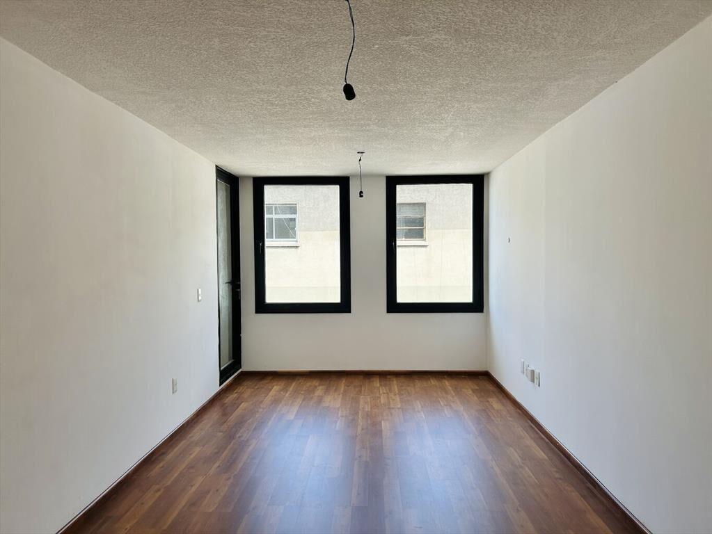 Venta apartamento 4 dormitorios en Ciudad Vieja con renta