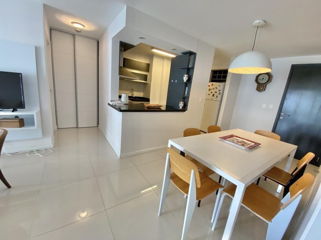 VENTA DE APARTAMENTO DE 2 DORMITORIOS Y MEDIO EN