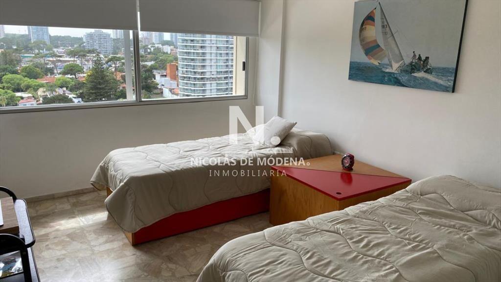 Hermoso Departamento en venta frente a Playa Mansa, vista p