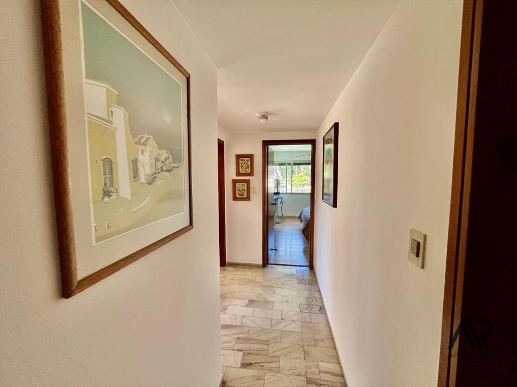 Apartamento en venta c/ cochera en Cantegril