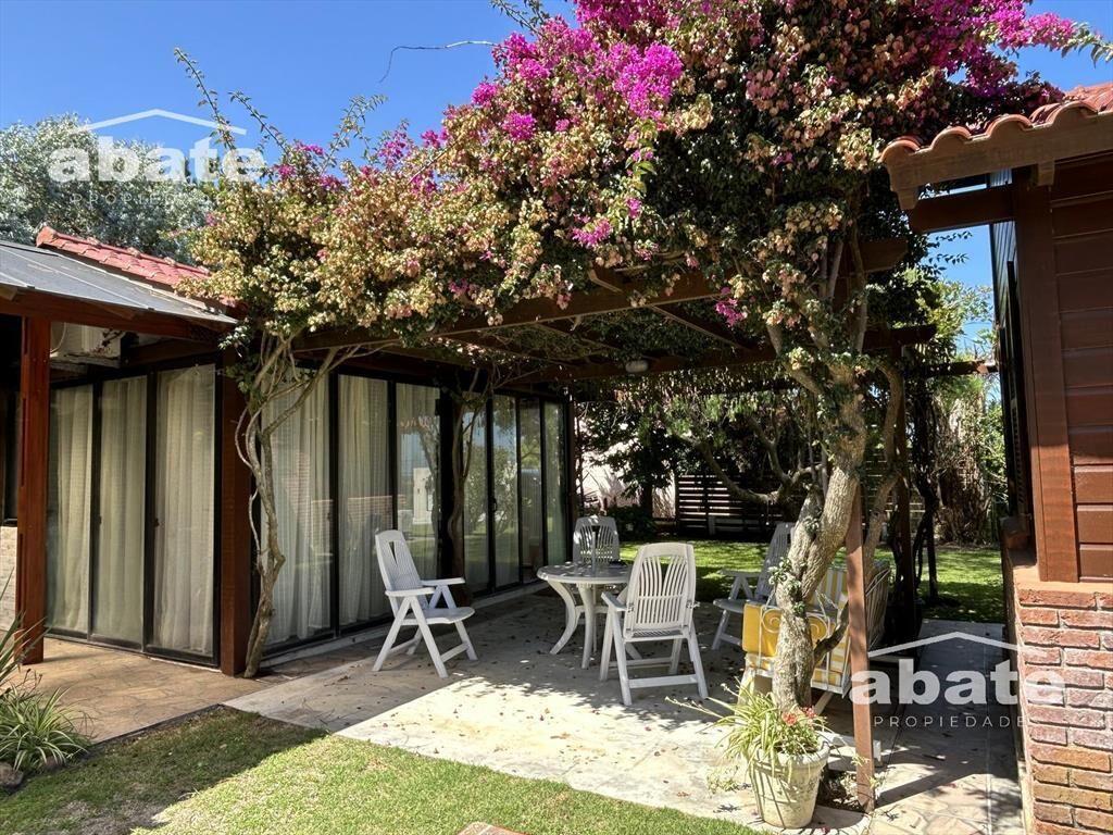 Venta de Casa de 3 dormitorios en Punta Colorada, Maldonado