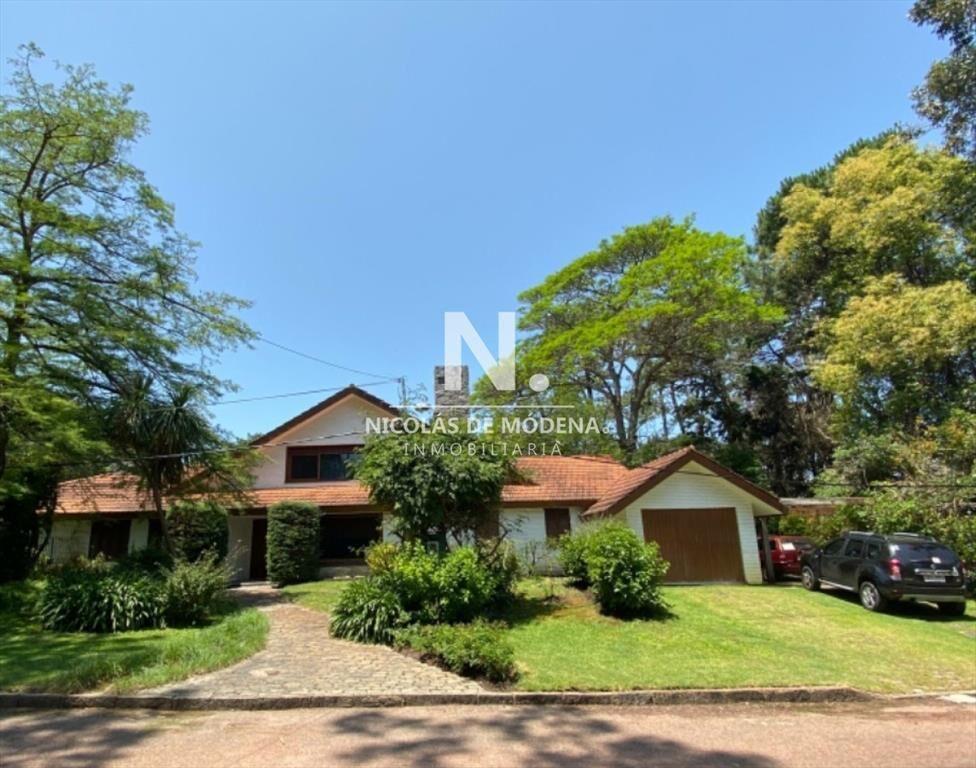 Hermosa Chalet en venta, Mansa., Bajo de Precio.