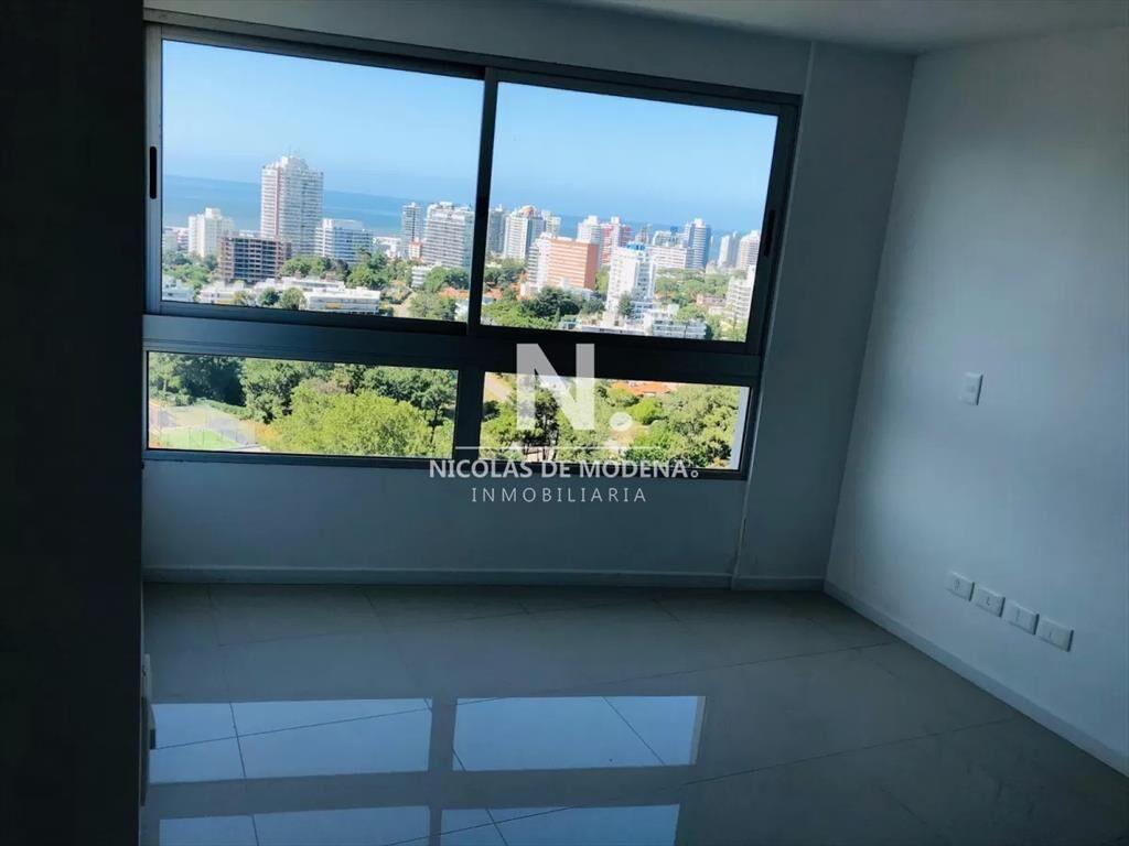 EXCELENTE OPORTUNIDAD DEPARTAMENTO DE 3 EN CON -
