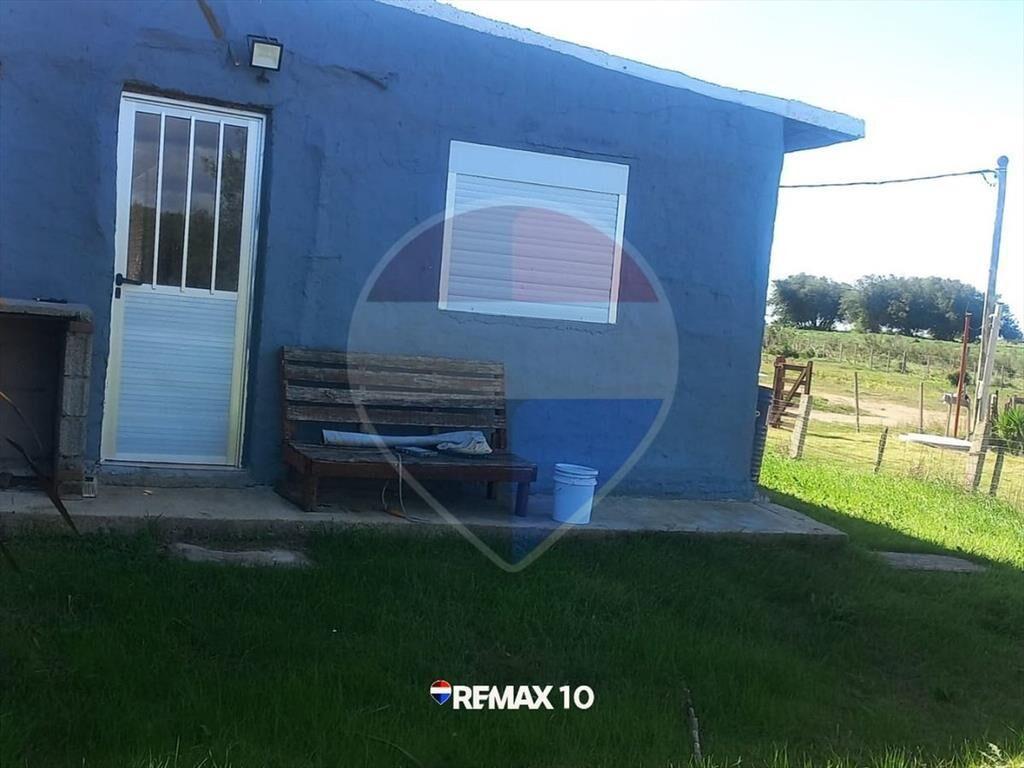 SE VENDE CASA EN 25 DE MAYO