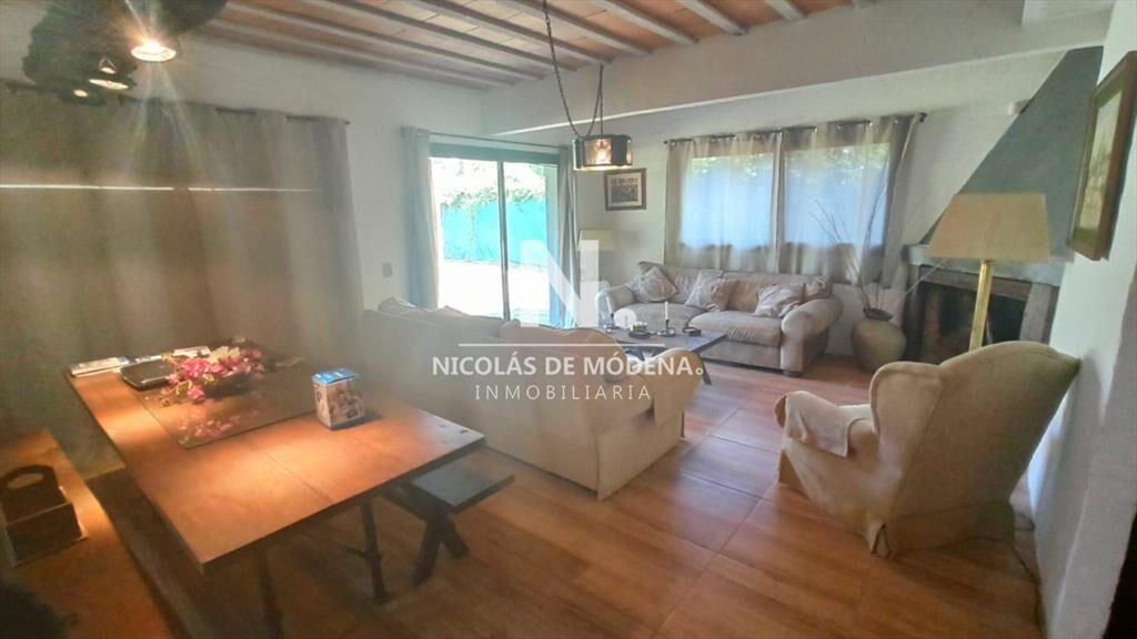 Casa ubicada a pasos de Avenida Córdoba en barrio Cantegri