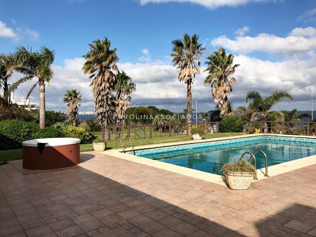 Casa en venta de 4 dormitorios ideal para proyecto en Playa
