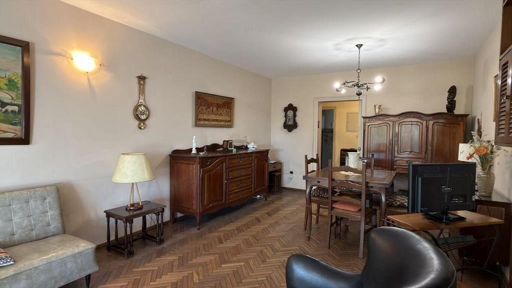 Si Vende apartamento 2 dormitorios servicio completo garaje