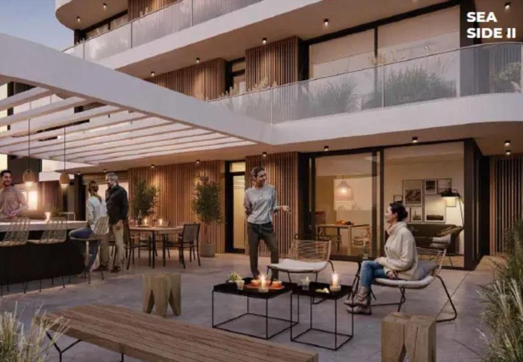 Se vende / Apartamento de un dormitorio con terraza y parri