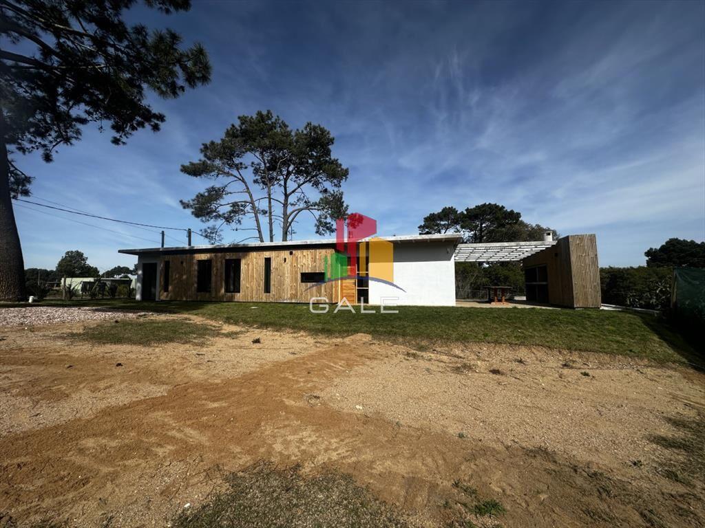 Venta casa a estrenar en barrio Club del lago