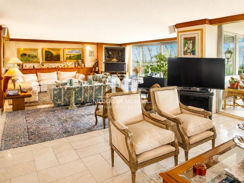 Espectacular departamento en venta frente al mar