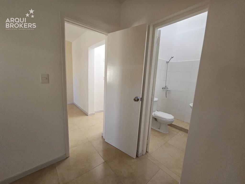 Apartamento de un dormitorio en alquiler en Carrasco Norte