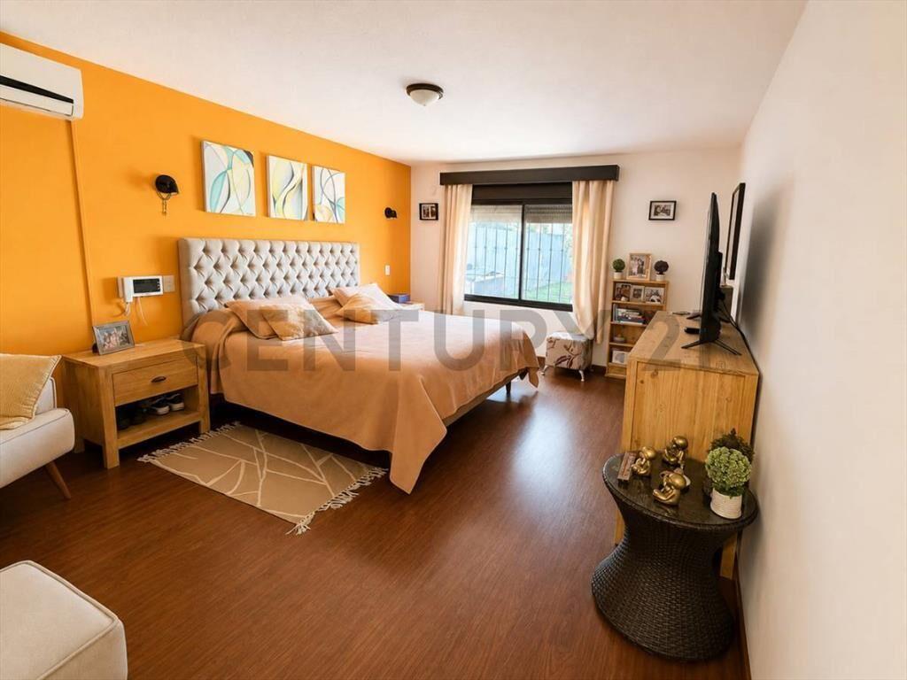 Casa en venta en Solymar sur | 5 dormitorios | piscina | ...