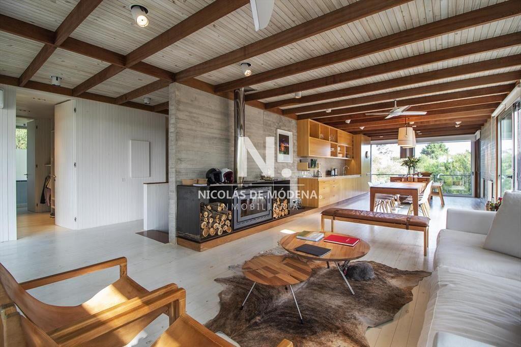 Casa en venta de 4 dormitorios en Laguna