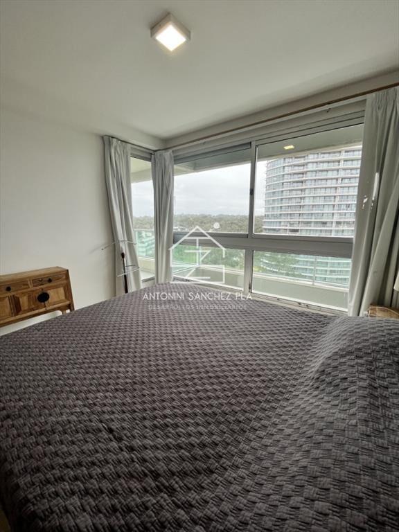 Alquiler anual apartamento en Roosevelt