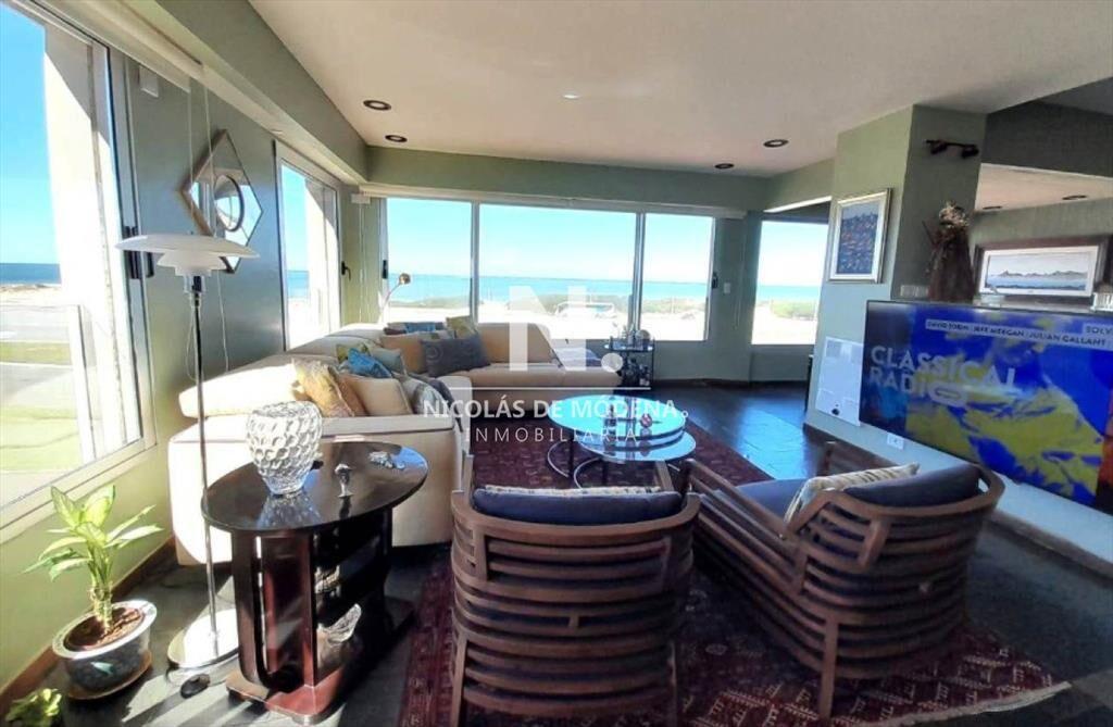Vende apartamento de 4 dormitorios en Brava, del