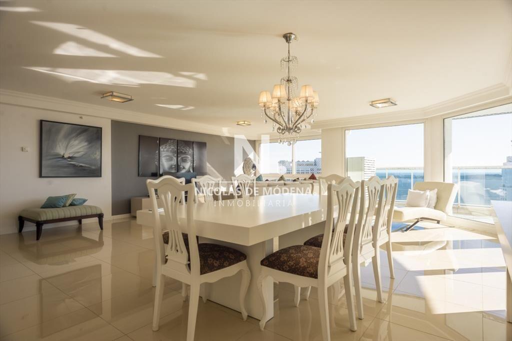 Se vende apartamento en Mansa, de 3 dormitorios